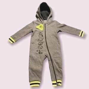Reebok Baby Hooded Romper
Size 24 Months CrossFit Family